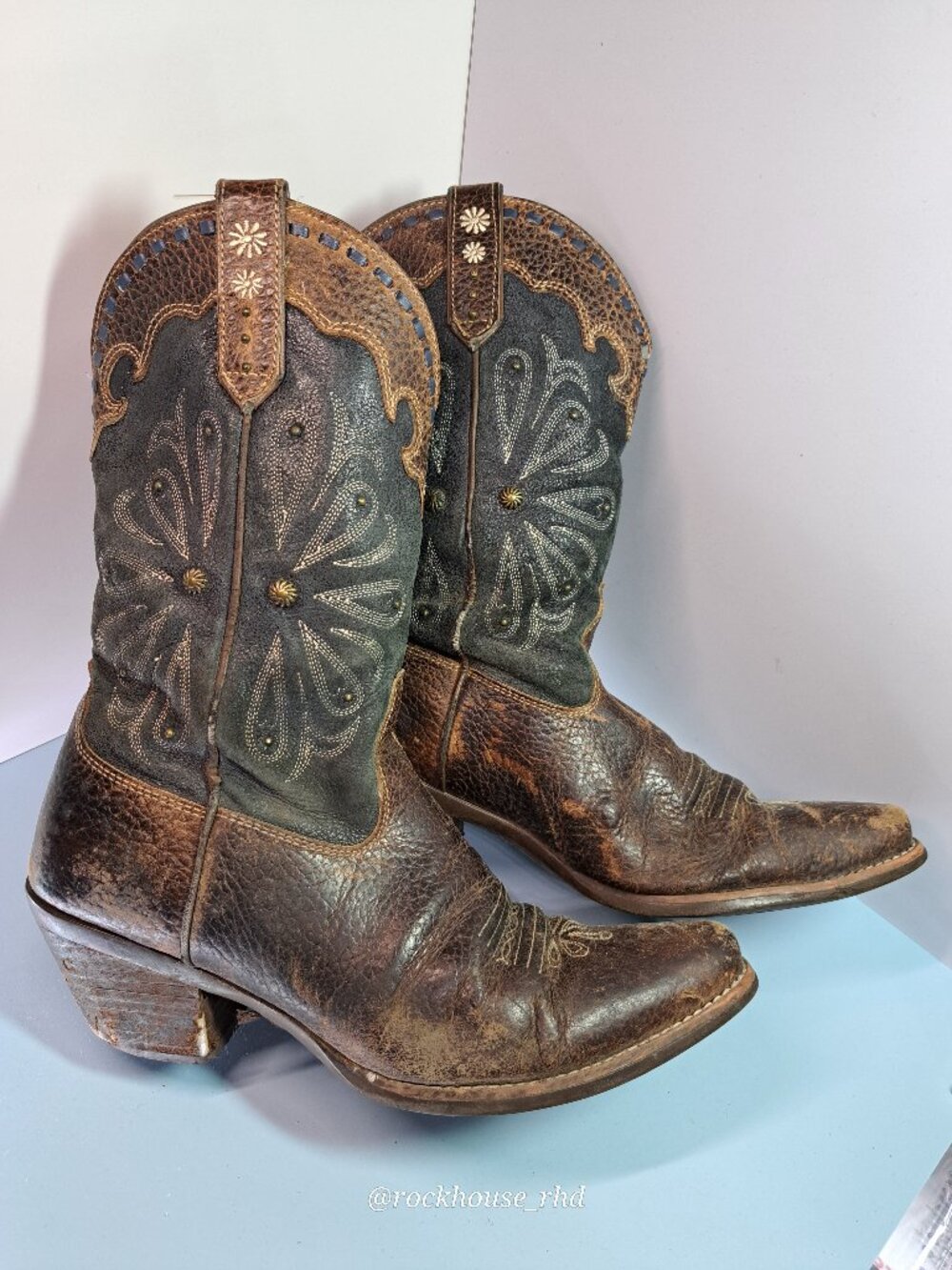 Ariat cowboy boots 7.5